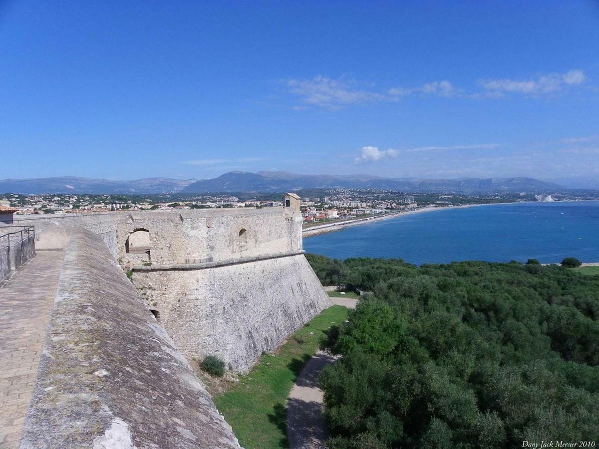 Le Rocher Apartment Antibes Bagian luar foto